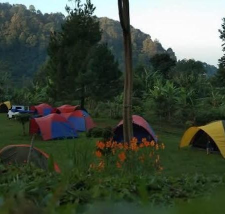 Genius Level Only Camp Hotel Candikesuma Ngoại thất bức ảnh